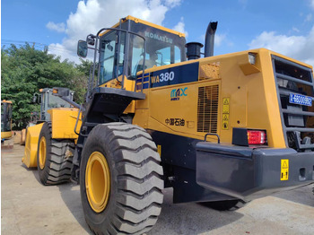 Kolový nakladač KOMATSU WA380-6