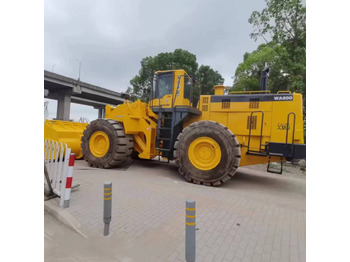 Kolový nakladač KOMATSU WA600-3