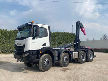 Hákový nosič kontejnerů IVECO Trakker