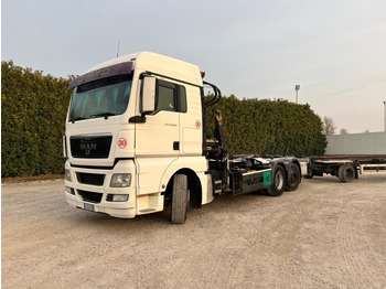 Hákový nosič kontejnerů MAN TGX 26.440