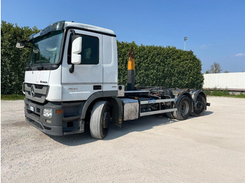 Hákový nosič kontejnerů MERCEDES-BENZ Actros