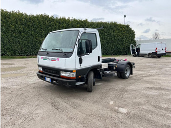 Hákový nosič kontejnerů MITSUBISHI