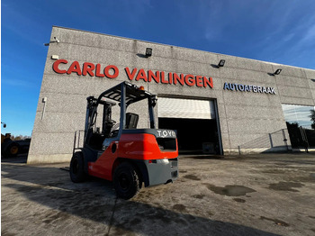 Dieselový vysokozdvižný vozík TOYOTA