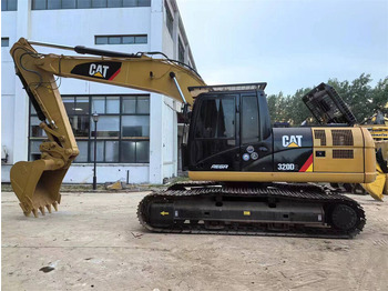 Pásové rýpadlo CATERPILLAR 320D2
