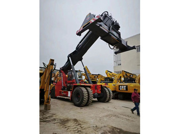 Reach stacker Kalmar DRF450: obrázek 5 Reach stacker Kalmar DRF450: obrázek 5