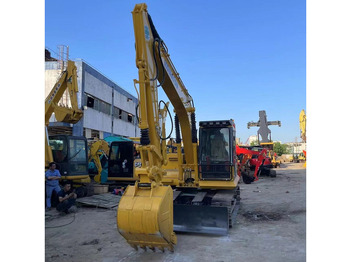 Pásové rýpadlo KOMATSU PC130