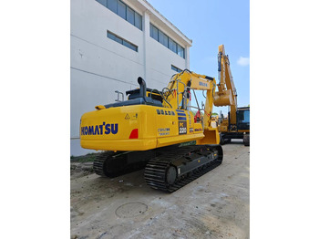 Pásové rýpadlo KOMATSU PC220-8