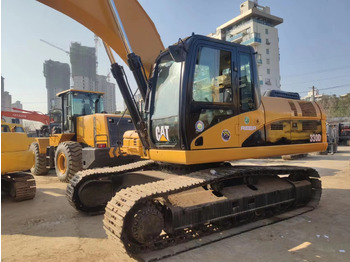 Pásové rýpadlo CATERPILLAR 330D