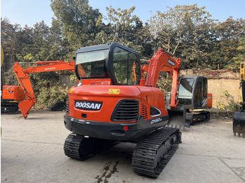 Pásové rýpadlo DOOSAN DX60-9C