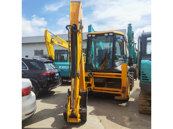Rýpadlo-nakladač JCB 3CX