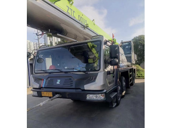Jeřáb ZOOMLION ZTC700V