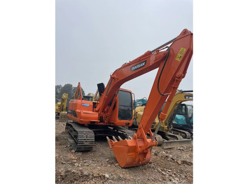 Pásové rýpadlo DOOSAN DH150