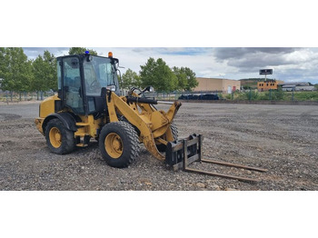 Kolový nakladač CATERPILLAR 908H