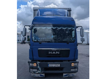 Plachtový nákladní auto MAN TGL 8.250