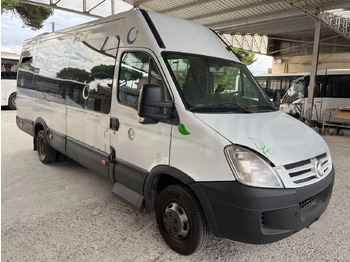 Turistický autobus IVECO Daily