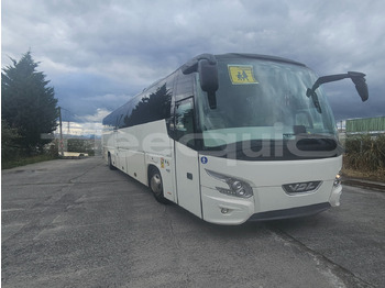 Turistický autobus BOVA