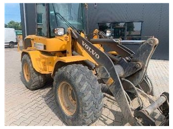 Kolový nakladač VOLVO L35G