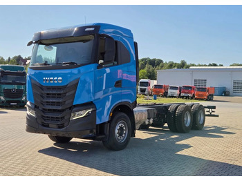 Podvozek s kabinou IVECO S-WAY