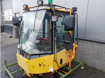 Kabina a interiér KOMATSU