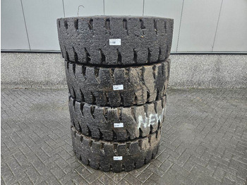 Pneumatiky a ráfky NEW HOLLAND