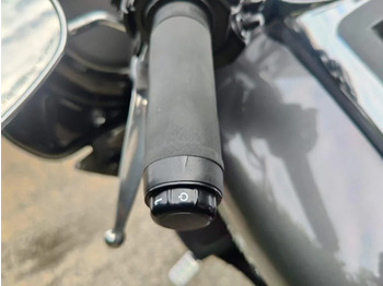 Motocykl Harley-Davidson Electra Glide Ultra Limited 103": obrázek 4