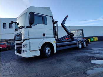 Hákový nosič kontejnerů MAN TGX 26.460