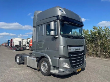 Tahač DAF XF 440