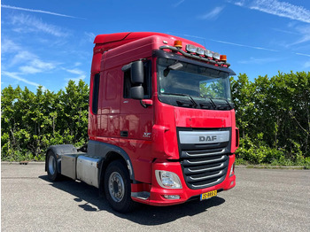 Tahač DAF XF 460