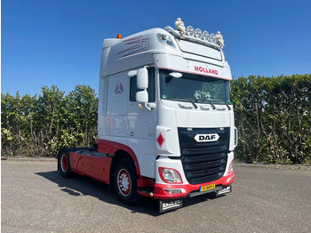 Tahač DAF XF 460
