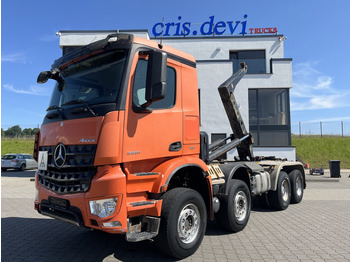 Hákový nosič kontejnerů MERCEDES-BENZ Arocs 3251