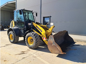 Kolový nakladač KOMATSU WA100