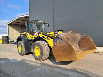 Kolový nakladač KOMATSU WA380-8