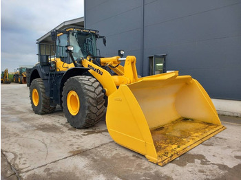 Kolový nakladač KOMATSU WA480