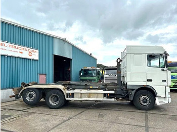 Hákový nosič kontejnerů DAF 95.480 XF SPACECAB 6x2 WITH HOOK-ARM SYSTEM (EURO 3 / ZF16 MANUAL GEARBOX / ZF-INTARDER / STEEL-/AIR SUSPENSION / AIRCONDITIONIN: obrázek 4