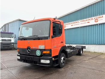 Podvozek s kabinou MERCEDES-BENZ Atego 823