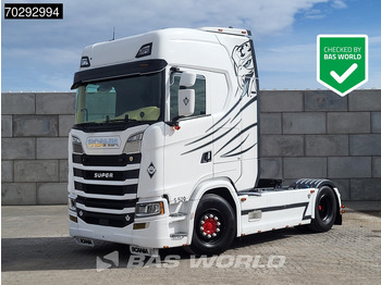 Tahač SCANIA S 520