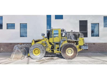 Kolový nakladač KOMATSU WA470-3