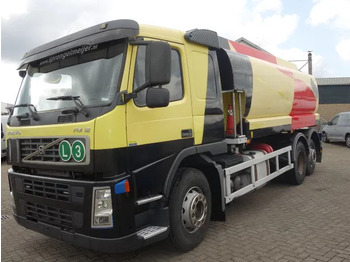 Cisternové vozidlo VOLVO FM12