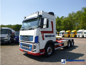 Podvozek s kabinou VOLVO FM