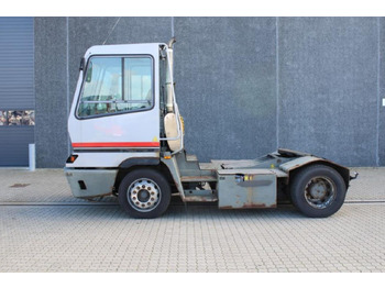 Terminálový traktor TERBERG