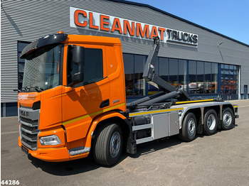 Hákový nosič kontejnerů DAF XD 450