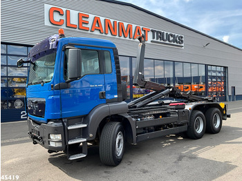 Hákový nosič kontejnerů MAN TGS 26.400