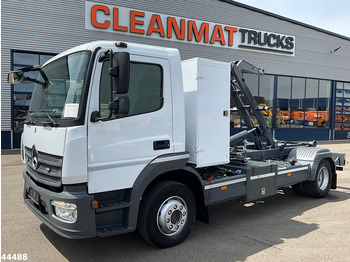 Hákový nosič kontejnerů MERCEDES-BENZ Atego 1218