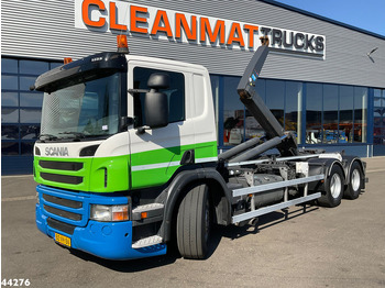 Hákový nosič kontejnerů SCANIA P 420