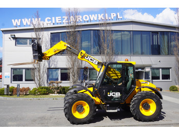 Teleskopický kolový nakladač JCB