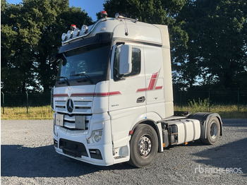 Tahač 2015 Mercedes-Benz Actros 1845LS 4x2 S/A S/A Sleeper Truck Tractor: obrázek 2