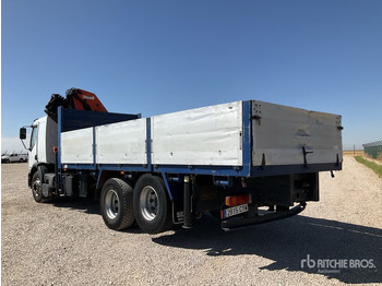 Nákladní automobil valníkový/ Plošinový, Auto s hydraulickou rukou 2004 Renault Premium 370.26 2004 Palfinger PK23002 6700 kg ... Flatbed Truck with Crane: obrázek 3