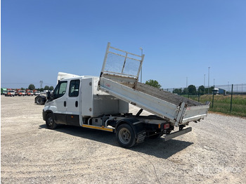 Dodávka sklápěč 2015 Iveco Daily 35C13 Crew Cab Dump Truck: Light Duty: obrázek 4