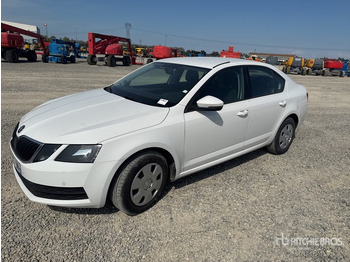 Osobní auto ŠKODA