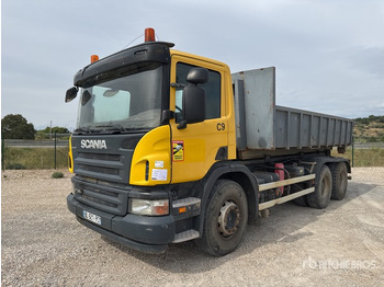 Hákový nosič kontejnerů SCANIA P 380